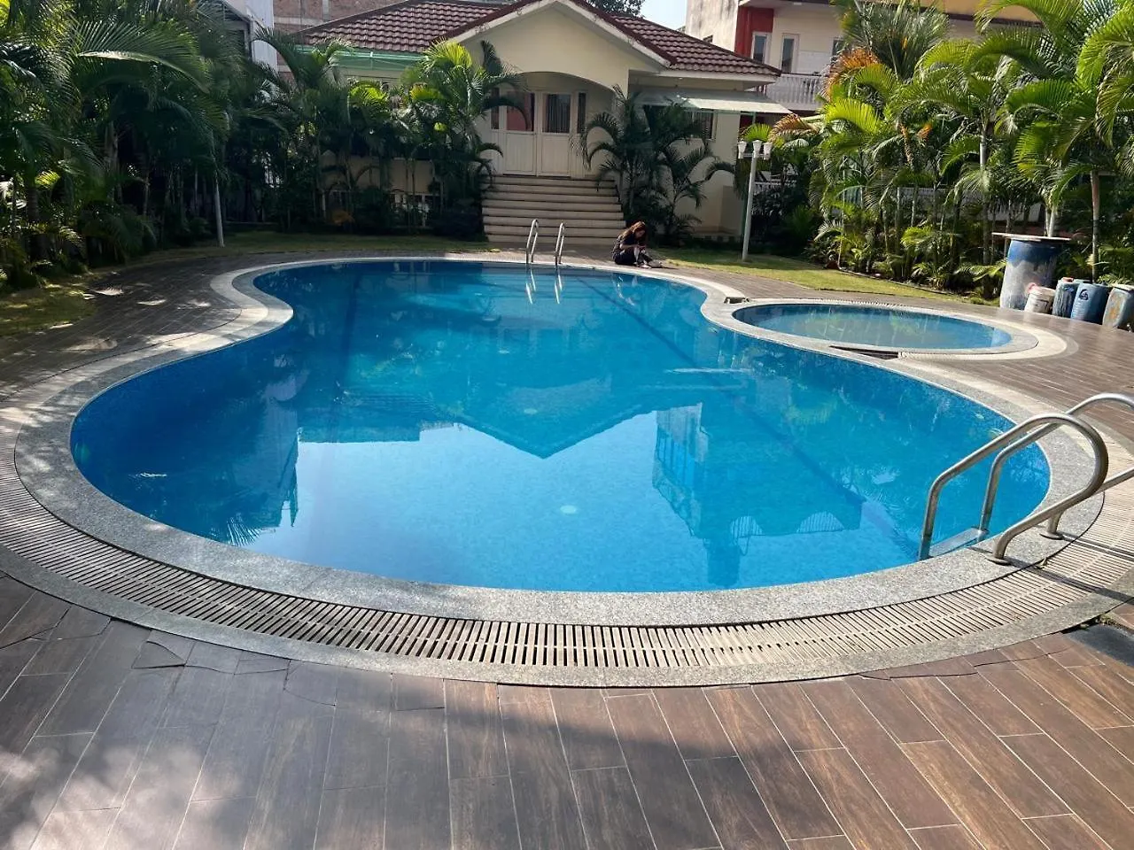 Spacious Serviced Apartment In Kathmandu, Bhatbhateni Nepal